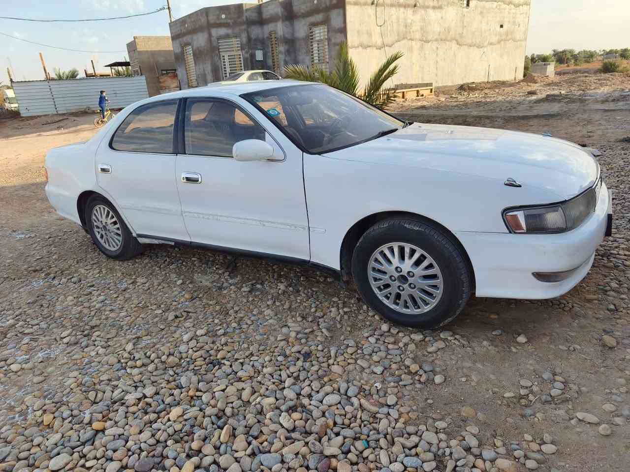 السلام عليكم كرستا موديل 1994محرك وانجي كفاله من الصبغ سيارة جديده رقم بصرة دولي بئسمي السعر 80 وبيها مجال مكان البصرة ***********
