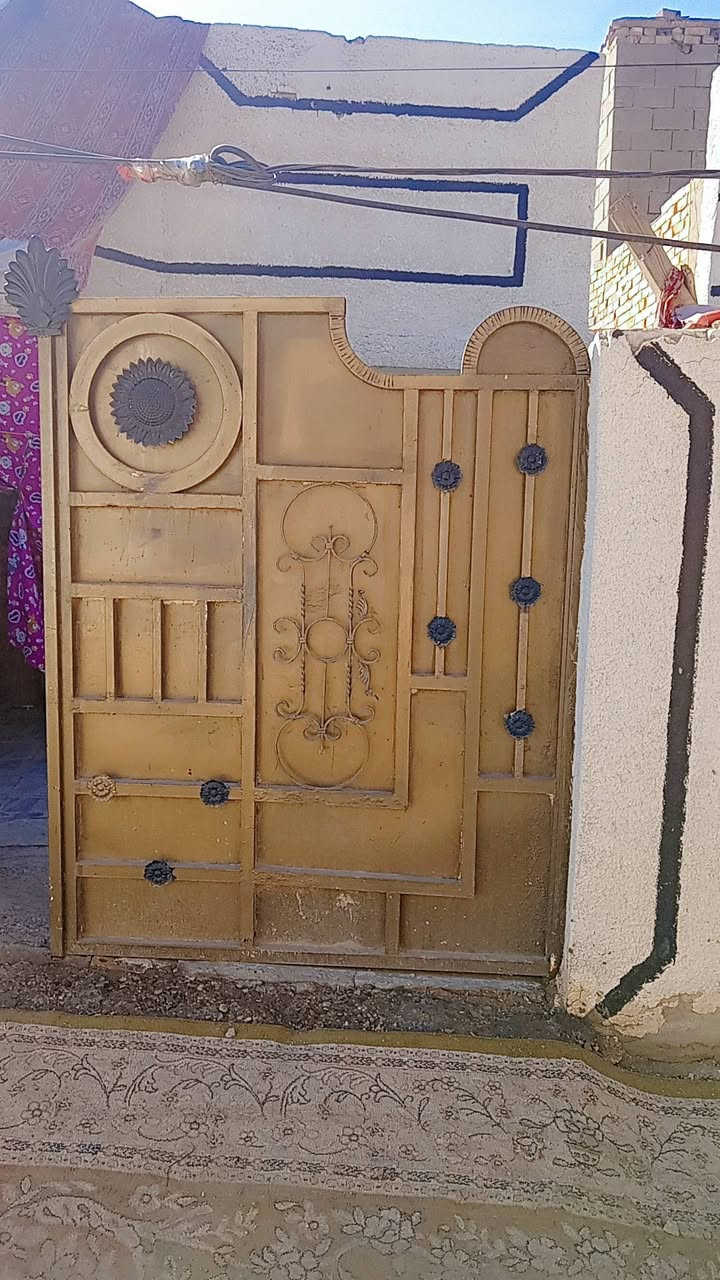 السلام عليكم بيت للبيع المساحة 120 متر السايد الواحد الكرغولية مقابل ماركت الهدى يحتوي على حمام خارجي خارجية وطرمة كبيرة واستقبال كبير وغرفتين ومطبخ وحمام داخلي
الاتصال ***********بي مجال
