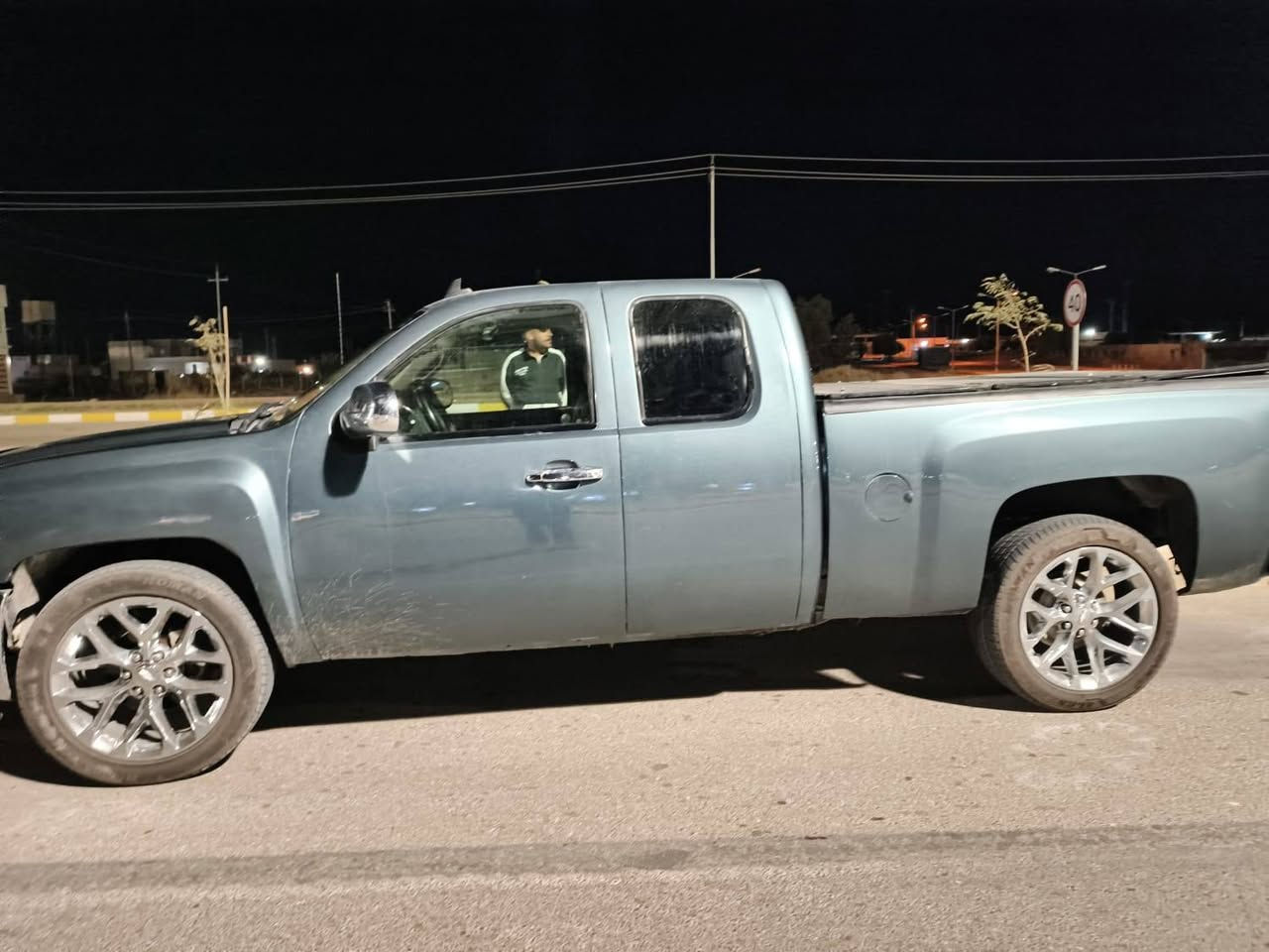 سياره سلفادور ٢٠١٣ باب وربع رقم بغداد شرط لتحويل  سياره بيها ضربه جاملغ من أمريكا فقط لا لغود ولا شواصي سليمه
١٠٠ ب ١٠٠ و ب عراق جاملغ خلفي شي خفيف حيل جوه لبك لايت  فقط سياره بيها قطع صبغ بسبب لجراد اني ابيع حزام لمعه فول بيها 
V8. 5300 CC
كير ومكينه مكفولات وكاله برغي 🔩ممفتوح بيها 
مواصفات LT 
كشنات كهرباء 
شاشه تسلا 
تخم تاير جديد صالي سبوع من شاده 
ويل كروم 22 مال تاهو 
دعاميه نيكل
 منضومه زنون 
ضايف الها منضومه غاز 80 لتر 
غطاء بدي وهواي سوالف
للبيع ١٣٠ وبي مجال مارجع احد للشراي خادم ❤


**إذا كنت صاحب هذا الإعلان وتريد حذفه لأي سبب، رجاءا أرسل رسالة إلى الدعم الفني**