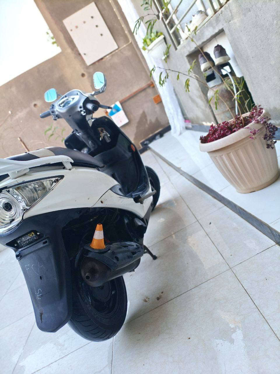 سلام عليكم دراجه جي فور البيع كلشي شغلا بيها سعر375وبيه مجال المكان الناصريه مركز  ***********
