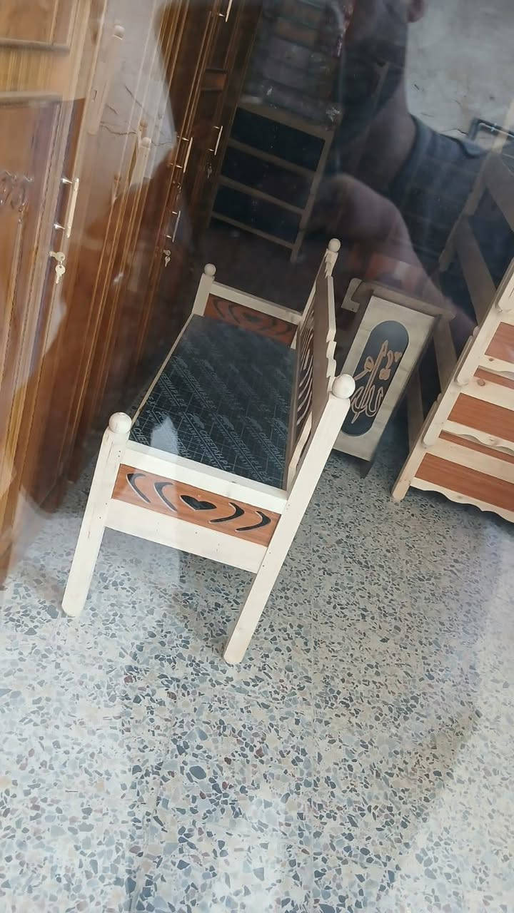 قنفات عدد ٦ قياس الوحده ١٨٠في ٥٦  مستعملات قليل سعر الوحده ٥٤ الف وذا كلهن اكو تخفيض مكانهن حله ***********
