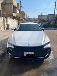للبيع كراون هايبرد  موديل 2023 ماشيه 51   المكينه 4 سلندر  العنوان بغد...