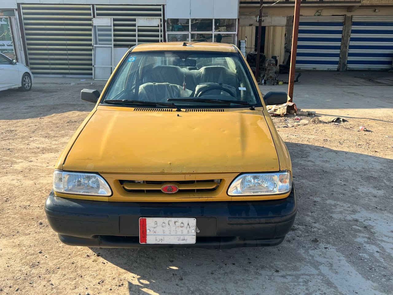 سلام عليكم 
سايبه موديل 2015
مكفوله كفاله عامه 
بيه شويه بخشم جاملغ
المامي وبيه خياساات ملاكطات
مصفره هياء غرامه بسمنه سياره
السعر ٣١وبيه مجال 
مكاني بغداد***********
