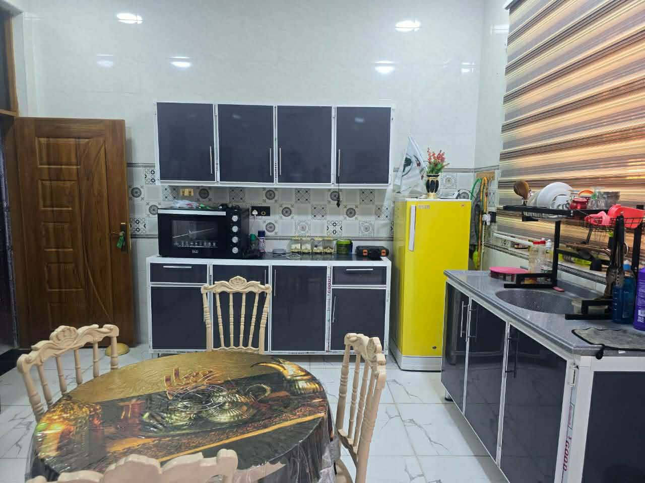 بيت المساحة 200م نزلت بترومين منطقة الكوت الجديدة بناء حديث 2025قرب الجامع  وأسواق حمودي اريد 
سعر خاص


**إذا كنت صاحب هذا الإعلان وتريد حذفه لأي سبب، رجاءا أرسل رسالة إلى الدعم الفني**