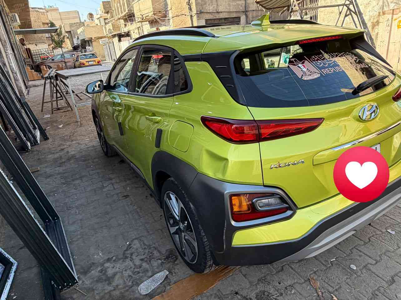 سياره كونه لون مميز ٢٠١٩ حادثه بجم صور الحادث موجوده وبيها شكم قطعه صبغ تبين بلسونار
مكينه ١٦٠٠ تيربو فول. 
بصمه 
حساسات أماميه خلفيه 
راذارات 
كشنات جلد كهربائي 
تبريد قطعه وحده 
فتحه 
تحكم ستيرن جهتين 
أشاير بلمري وبعد بيها مواصفات 
وبيها شكم طخه كما موضح بلصور 
السعر ١٢٥$ وبيها مجال بسيط
العنوان بغداد السياره باسمي 
رقم تلفون ***********
