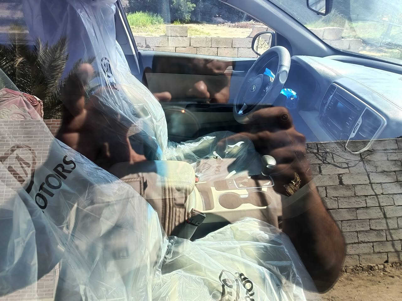 سبورتج أمريكي 2017 سياره جديده وجاهزه من كلشي حداديه تخم تاير مكينه كير خير من الله سياره ماتخسر عليه فلس حادثها فقط دعاميه ب155وبيها مجال ***********
