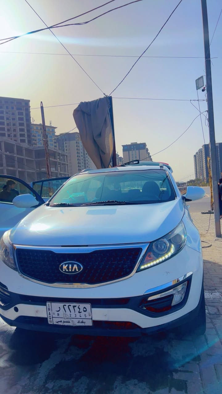 السلام عليكم اسبورتج للبيع مديل 16 السيارة باسمي صدر جديد تاير جديد السياره خير من الله السعر 150 قفل مكاني حي الجهاد ***********
