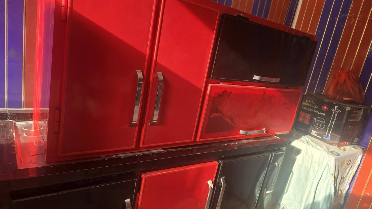 من رخصه الأدمن كاونتر سنك أربع قطع تكمه تفصال مال اربيل اخو الجديد استعمال قليل سعره ٤٥٠الف الشراي يتصل *********** ***********٢٠٥
