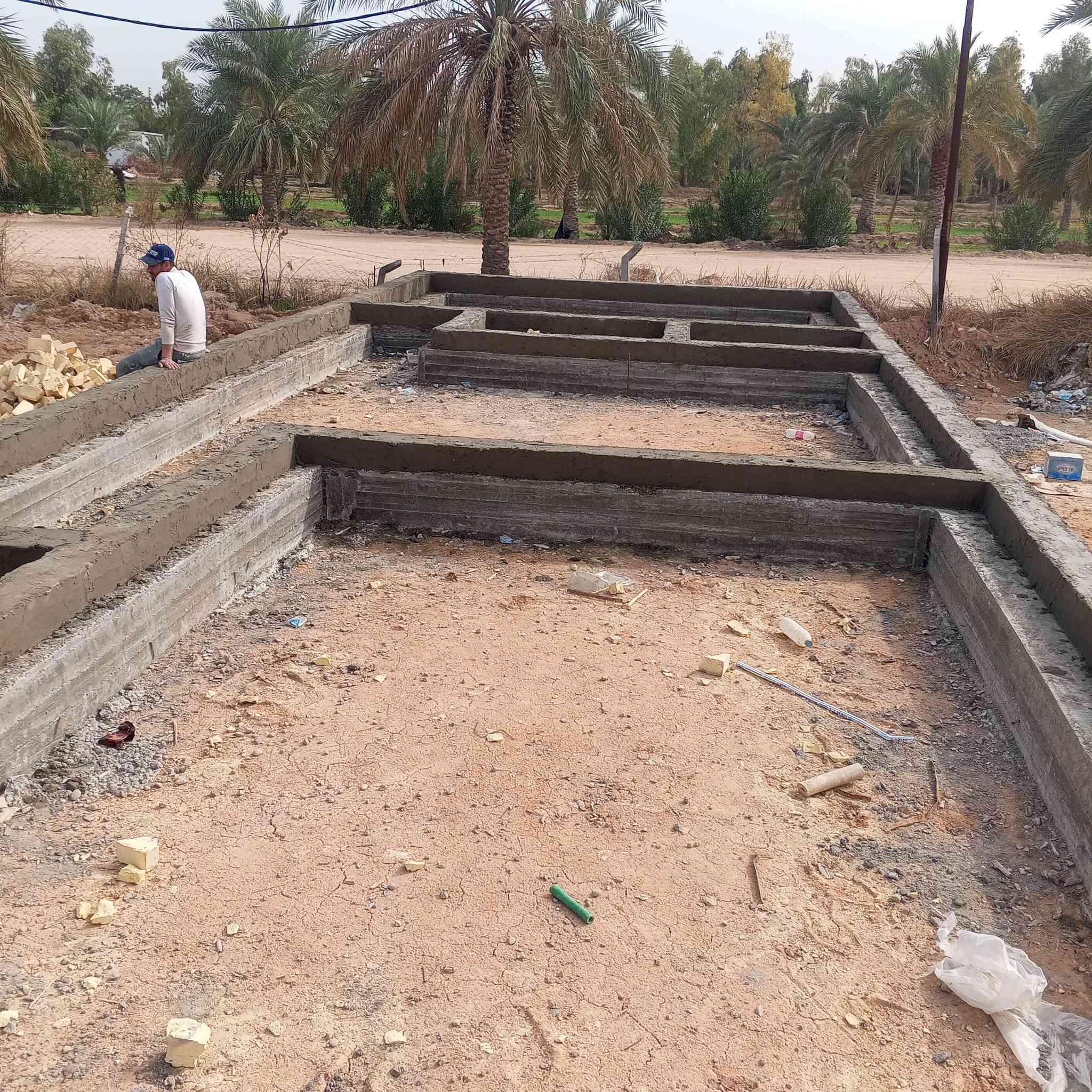 السلام عليكم خلفه بناء ولبخ
متفرغ حالين شغل درجه اولا أن شاءالله 
  مصداقيه والتزام للعمل مكاني نجف

***********
