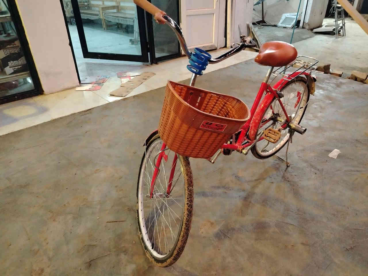 سلام عليكم اريد ابيع باسكل البيع جديد سعره ١٥٠ بيه مجال ١٣٥ شراي يجي خاص مكاني نجف يم صيطره القايش يم مدرسه شمس الشموس ***********
