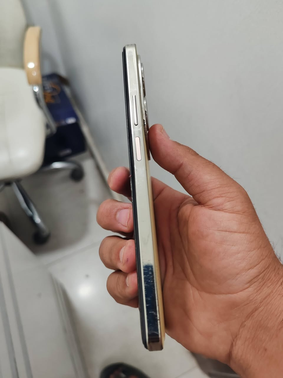 موبايل انفنكس هوت 40 ذاكرته 256والعشواىية 16 كاميرا 50 ميكا بكسل بطاريه 5000يدعم الشحن السريع. مكاني نجف جهاز مكفول من كلشي رقمي***********. سعره ١٢٠ الف
