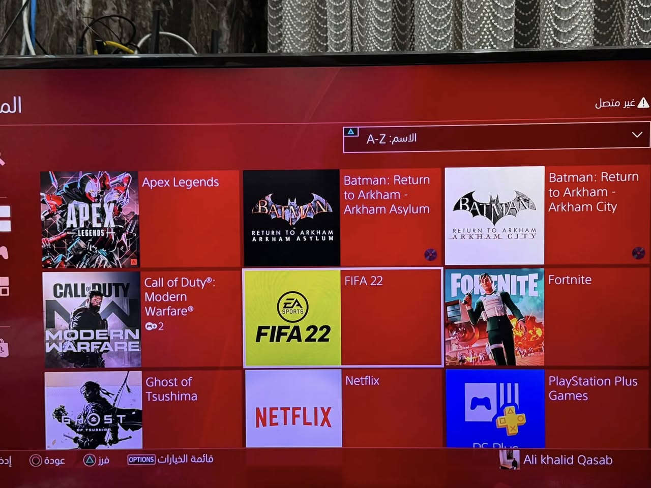 🔥 للبيع: PlayStation 4 Pro 1TB أحدث نسخة (نظيف جداً مع كامل ملحقاته ولعبتين) 🔥
السلام عليكم شباب، متوفر جهاز PS4 Pro اون لاين قابل للتهكير بحالة ممتازة جداً ونظافة ممتازة (أخو الجديد)، وجاهز للتشغيل مباشرة.
📌 مواصفات وتفاصيل العرض:
 * الموديل: CUH-7216B (أحدث وأفضل نسخة بالبرو، هادئة جداً وبدون صوت مروحة عالي).
 * الهارد: 1 تيرا بايت (1TB).
 * تحديث النظام: 11.52.
 * الكرتونة (العلبة): متوفرة وموجودة بحالة ممتازة.
🎮 الملحقات الشاملة مع الجهاز:
 1. جويستيك عدد 2 (أصلية): الجويستيك الأصلي الخاص بالجهاز + جويستيك أصلي إضافي.
   *(ملاحظة للأمانة: اليدين شغالين تمام، لكن فيهما حالة "درفت" خفيفة في الكير وتحتاج صيانة اعتيادية، وتم خفض السعر ومراعاته مقدماً في الإعلان لهذا السبب).*
 2. كامل الأسلاك الأصلية المتكاملة:
   * واير الباور الأصلي (AC Power).
   * كيبل الشاشة عالي الدقة (HDMI).
   * سلك شحن اليد ونقل البيانات (Micro-USB).
CDs الأقراص والالعاب الهدايا (الأصلية):
 * قرص لعبة Ghost of Tsushima (النسخة الكاملة).
 * قرص لعبة Batman: Arkham Knight.
   *(بالإضافة إلى الألعاب المحملة على خزن الجهاز مثل Apex Legends, Call of Duty: Modern Warfare, FIFA 22 وغيرها)*.
💰 السعر: 375,000 دينار عراقي (قفل ومراعي فيه تكلفة صيانة اليدين بالكامل).
📍 المكان: بغداد (الحرية البستان).
الجهاز شغال 100% وبدون أي مشاكل أو تصليح سابق بالبورد، وللمشتري حق الفحص الكامل عند الاستلام. 

للتواصل يرجى المراسلة على الخاص أو الاتصال علىً الرقم ***********.

ملاحظة اخيرة لايوجد توصيل 🌹.
