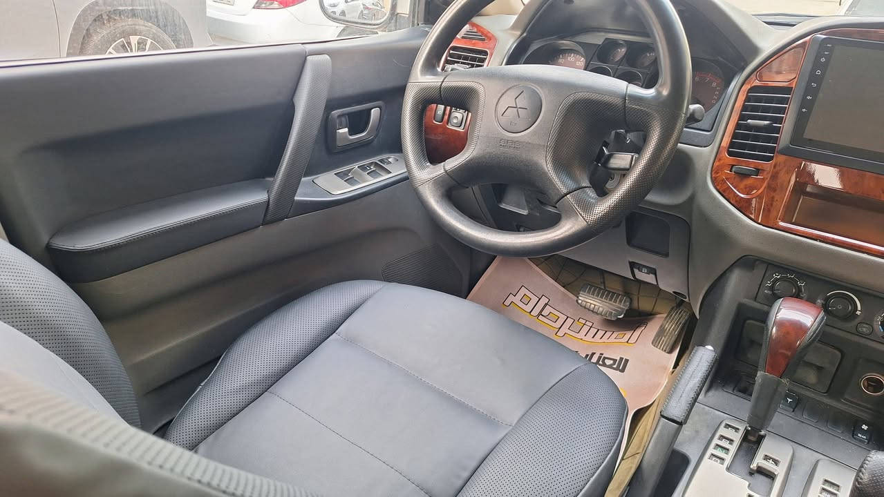 باجيرو 2005 مكفوله من الضربه والصبغ ماشيه 210
(السعر 99) مجال جدا بسيط ***********
مكينه 3000 بحاله ممتازه
كير ممتاز فور ويل شغال 
 تبريد 3 قطع غني عن التعرف تبريد هذه الموديل ❄️
كهربائيات خير من الله 
داخل جلد 
داخل صاج 
مري كهرباء 
7 راكب 
تحويل بسمنه احولك مباشر العنوان بغداد الجديده 
حداديه السياره خير من الله 
بس انطيك صدر امامي خلفي كله شركه اصلي 
مع مشط استيرن هديه مني لليشتريه  اوبلخير علياخذه
