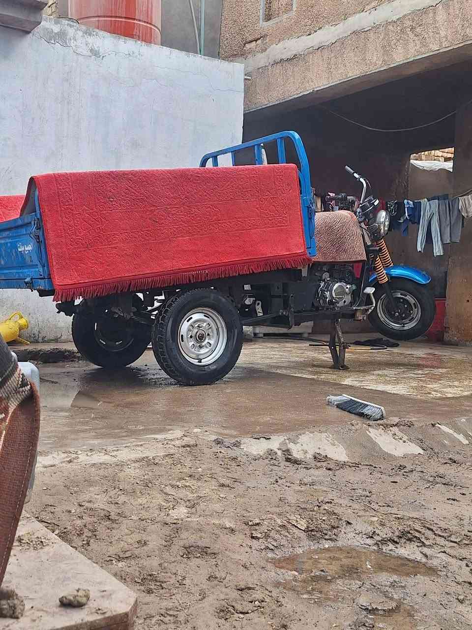 سلام عليكم
موديل 14 
كفالة عامة 
مكينة خير من الله
سعر 900 بيه مجال حك الجية 
مكانهاااا كوت
للاستفسار
***********
