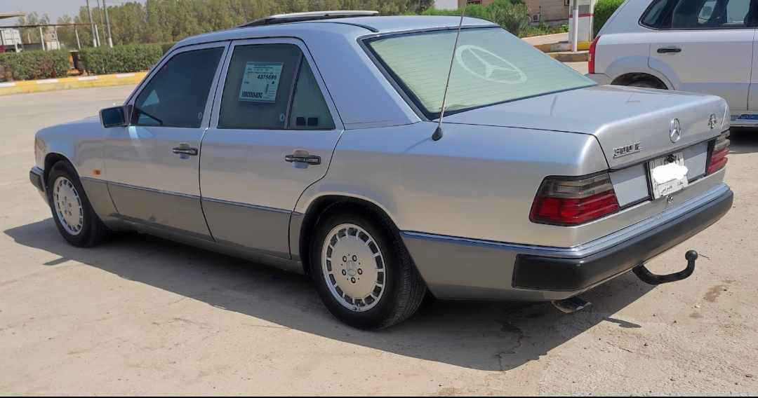 موديل 91
رقم بغداد مشروع وطني بأسمي
مصبوغة عام السيارة بدون ضرر 
تبريد جديد 
محرك بلادي جديد 
تخم تاير + ويل تفاحة جديد 
دواخلها نظيفة 
فتحة سقف 
كشنات الأمامية كهرباء شغال 
بصمة تشغيل وسنتر لوك ترحيب 
الجام يصعد كله من تقفل السيارة 
كاميرا وشاشة كبيرة 

السعر  ب 90 وبيها مجال شي بسيط 

والصور جديدة يعني نظافة السيارة مثل الصور بالضبط 

#السيارة بالديوانية 
*********** 
واتساب وأتصال ديوانية, القادسية
