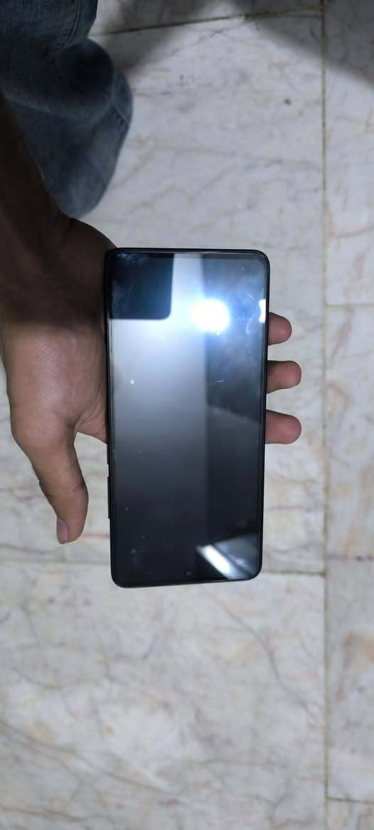 Poco x7 pro
بوكو اكس ٧ برو
جهاز نظيف ممبدل بيه أي شي 
ملحقاته كامله 
ذاكرته ٢٥٦
عنواني بغداد 
مراوس بـ ايفون ١٣ العادي أو للبيع بسعر ٣٧٥
رقمي :***********
