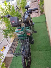 دراجة شحن  بدون بطاريات  نضيفة كلش  صنعهة 2025  HIS اسم تواصل واتساب  ...