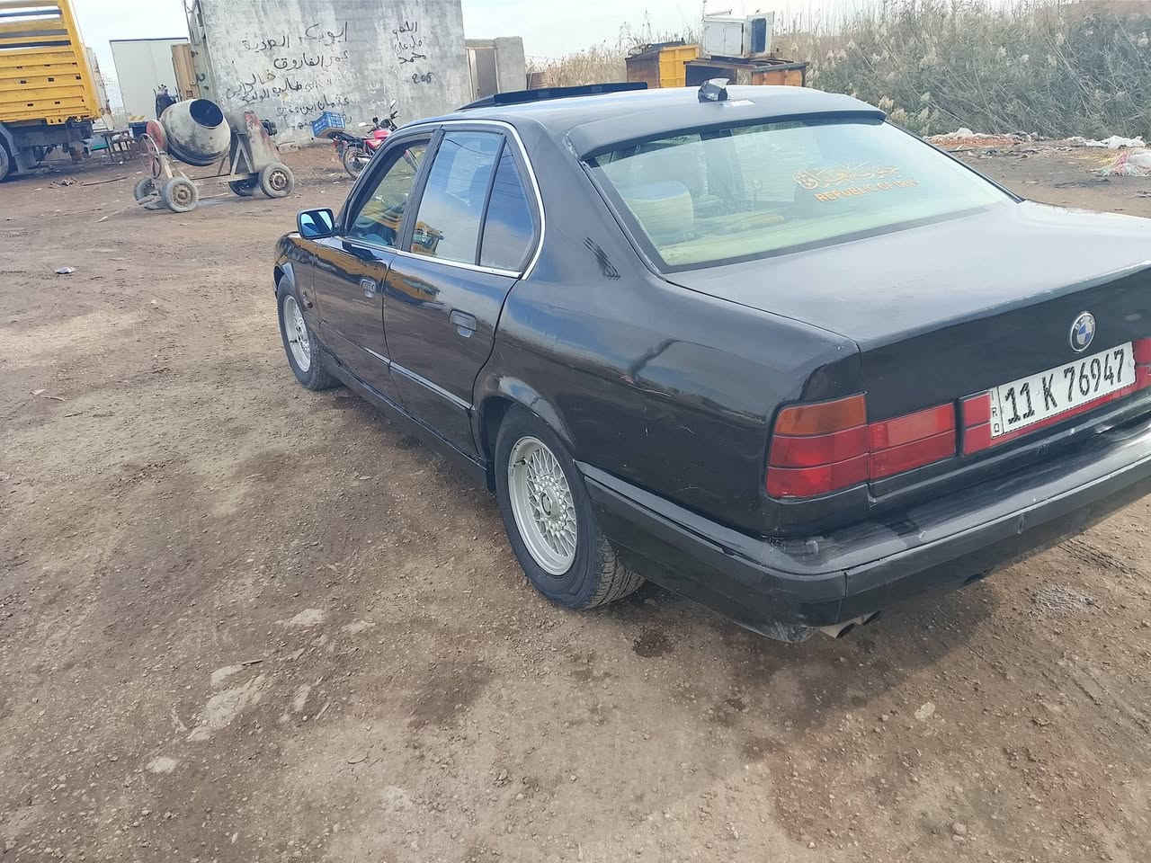 سلام عليكم للبيع او مراوس رقم بغداد انكليزي بسمي كير ومحرك كفاله وارد يابان موديل 91 حجم 535 للتواصل ***********
