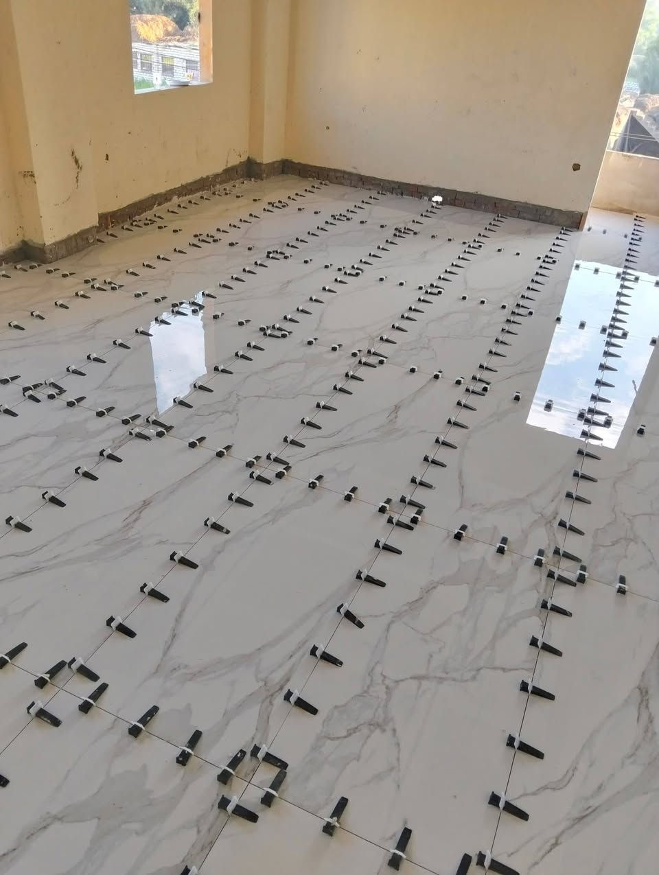 السلام عليكم خلف مصريه درجه اولى سيراميك واتس***********
