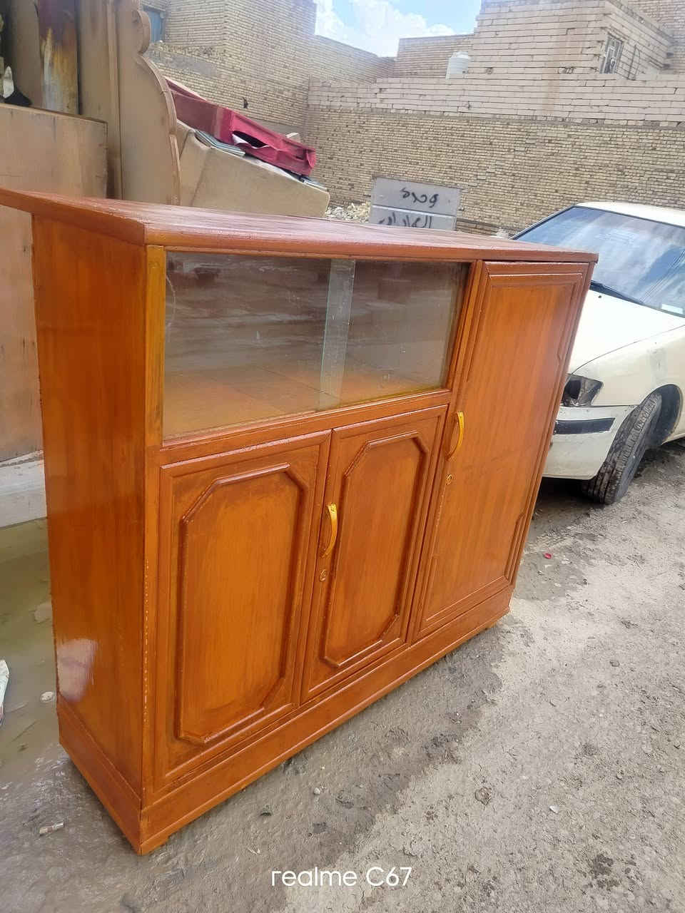 بوفيه متر و40سم وارتفاع متر وربع//السعر 60الف للتواصل العماره حي النداء///تلفون/***********
