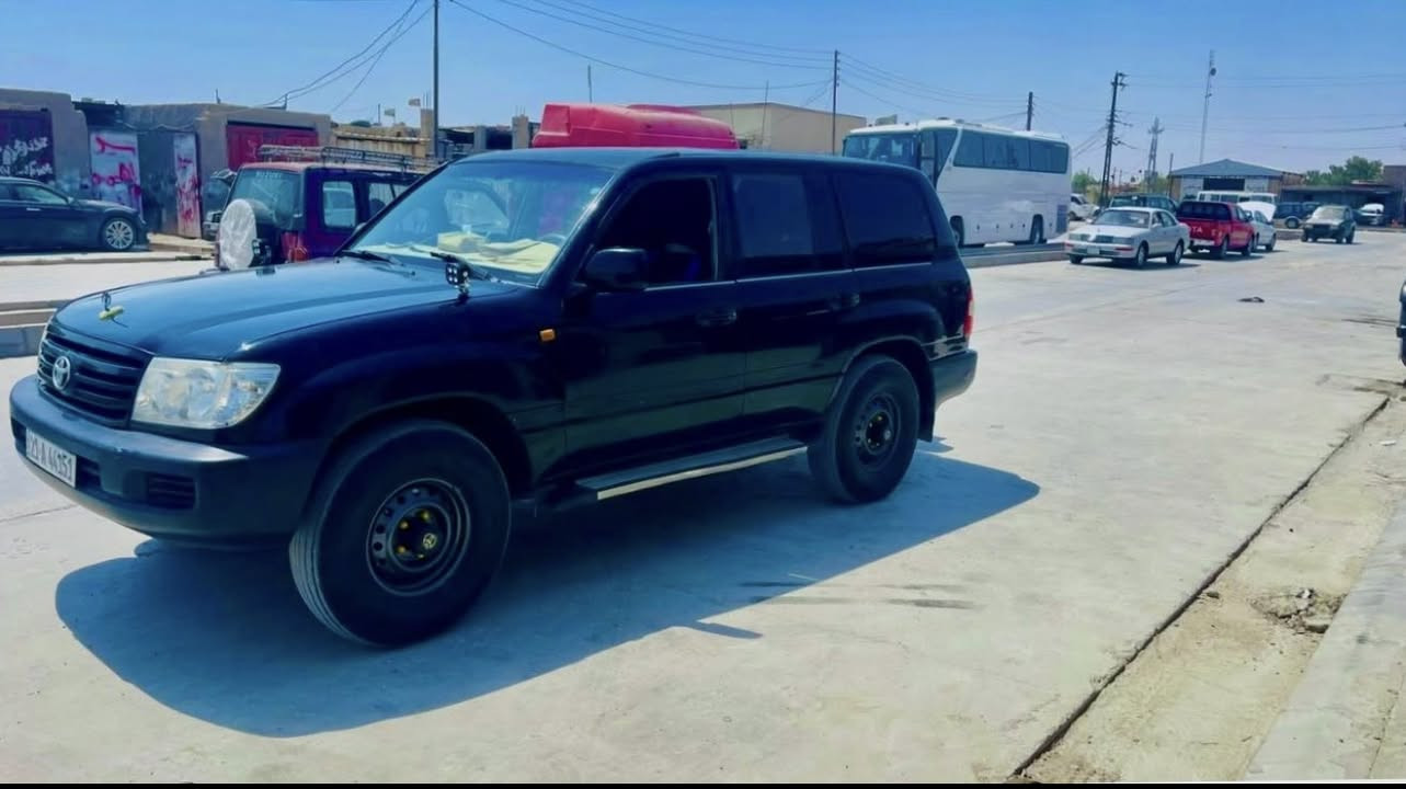 ‏سلام عليكم  تويوتا لاندكروزر مونيكا  2000فول عادي دفع رباعي، تايرات وجنوط جداد عنوان بصره￼ ‭٠٧٧٤ ٢١٣ ٥١٥٢‬
