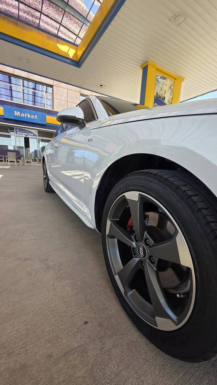 موديل 2019 s lin ماشي 185 ميل نص بولند بخ بدون دواخل ابد  سياره خليجي  السعر 12900$ مكان زاخو ***********
