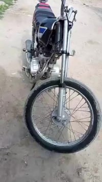 دراجه للبيع ب 450 07763926195