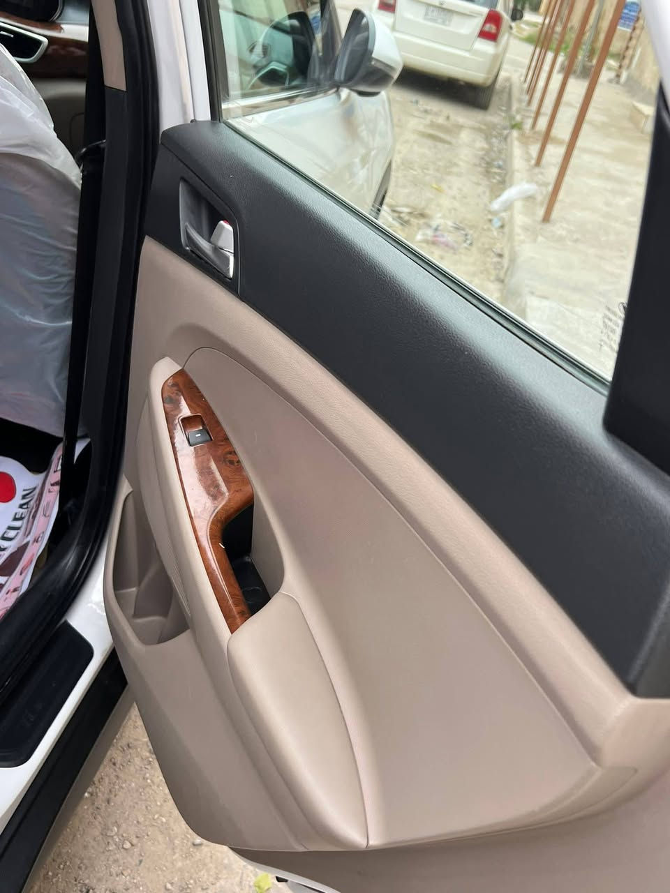 توسان 2019 الكاصد بصمة فول قماره حديد ماشيه 44 الف  قابلةللزيادة 
مكينه 2000 
بصمة ابواب 
مقاعد كهربائية اثنين 
حساس خلفي 
تبريد امامي وخلفي 
خمس عدسات 
مري شفط 
ترحيب على بعد 
رقم بغداد 
السعر 205 ورقة 
اي استفسار على الرقم 
*********** ويساب ***********
مكاني  بغداد 
غير متواجد على الفيس ؟
