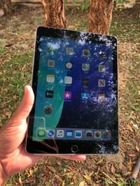 آيباد ٦ • ٣٢ جيجا • سماعات AirPods ٤