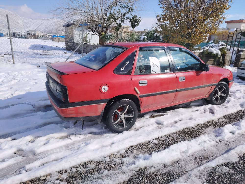 ئۆپل علوچ مەکینە16قایش باریک
گیڕومەکینە بەشەرت موسوبڕاوە بەشەرت 
گەرمیو کارەبای بەشەرت
سەیاریکی زور توندوتۆلە
سحری15وەرقە 
موبایل *********** رانية, السليمانية
