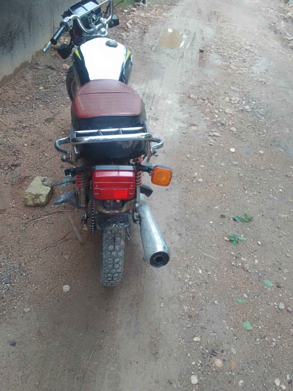 سلام عليكم نامه برو موديل 18طالعه 19محسوبه عل 19دراجه نضيف معدل 120سعر 325بيهه مجال


**إذا كنت صاحب هذا الإعلان وتريد حذفه لأي سبب، رجاءا أرسل رسالة إلى الدعم الفني**