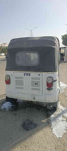 سلام عليكم تكتك تيفيس للبيع مديل 22 جاهزه كبل لشارع مكفولة من الصبغ ول ضربه لقويه تكتك أوراقه ضايعه اكفلك سرقه وعشار السعر 3500 وبيه مجال مكاني ناصرية مركز ما متواجد عل فيس ***********
