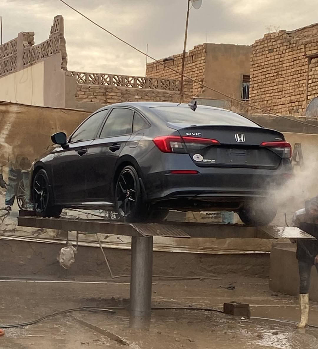 سلام عليكم  شباب للبيع سياره سيفك مديل 2023
الضرر بنيد بدون دواخل 
جاملغ بارد بس 
ماشيه 35
للستفسار علا هاذ الرقم ***********
