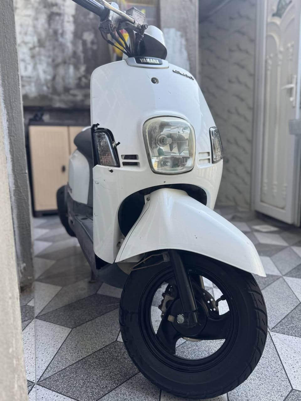 السلام عليكم دراجه ماكس بوليسي بلاديه دراجه نوزل كهربائياتها كلها شغاله نكره سلف مابيه نقص دراجه اوراقها موجوده ووصل المعرض موجود سعر 650 مكاني بغداد الدوره ابودشير***********
