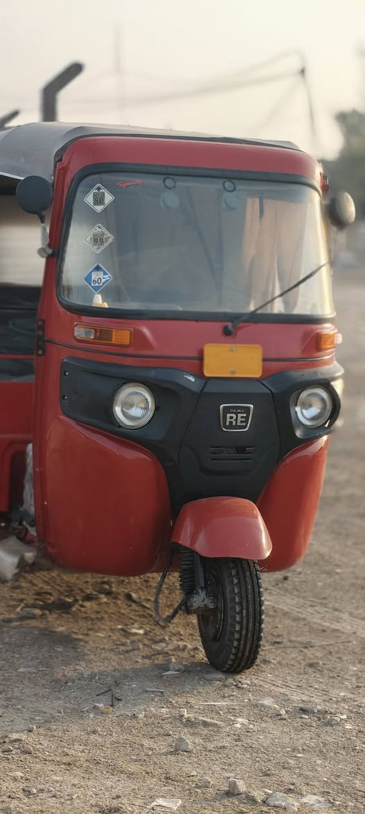 سلام عليكم تكتك باجاج مديل ١٨ مكفوله كير واكسل والكشر كدامك واضح ب الصور مكينه بيهه تبخير عارضهه ب ٣٧٥٠ وبيهه مجال مكاني بغداد الدوره ابو دشير *********** بي واتساب
