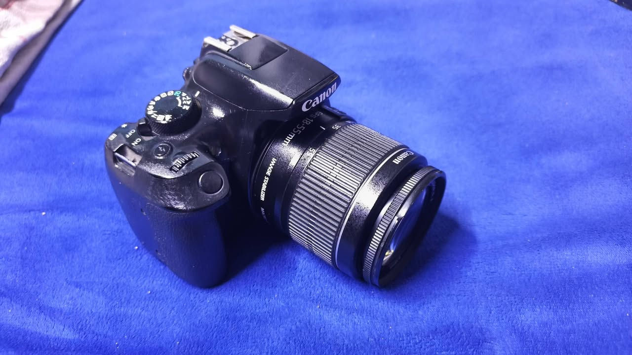 📢 إعلان بيع
للبيع كاميرا Canon EOS 1300D بحالة جيدة، مع جميع الملحقات التالية:
📸 عدسة 18-55
🎒 جنطة
🛡️ كرب بطاريات مزدوج
🎗️ حمال كتف
🔋 بطاريتان (عدد 2)
🔌 الشاحن الأصلي
💡 إضاءة شحن وبطاريات
💾 ذاكرة 32GB
🔄 محول رامات
🔗 كيبل نقل الصور
💰 السعر: 250,000 الف دينار عراقي
📍 العنوان: بغداد – حي أور
📞 للتواصل: ***********
