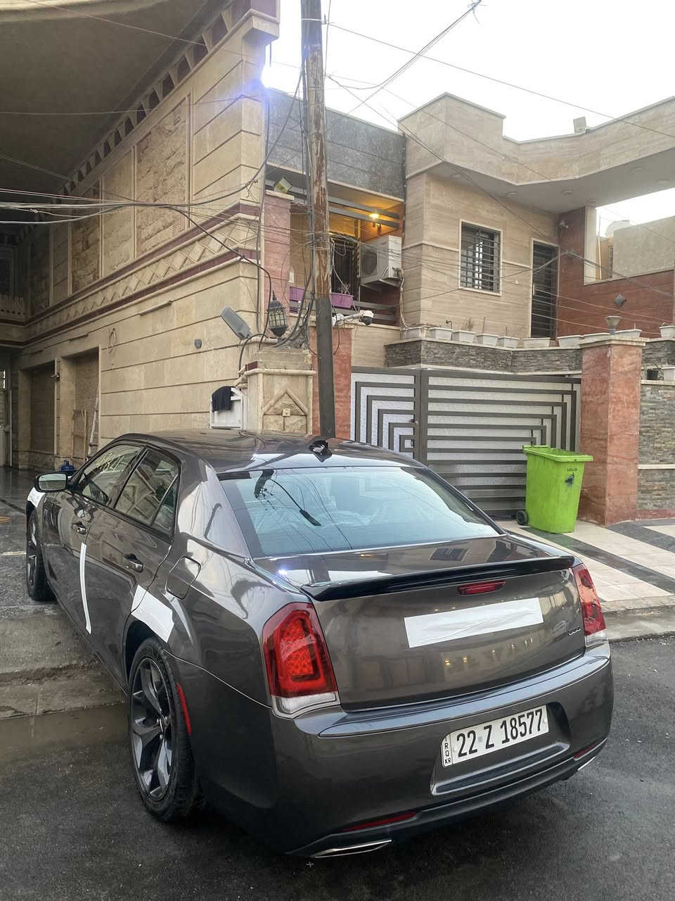 سعر مناسب .

اوباما 23 گلين بسعر موديل 17 .

سـلام عليكم .
للـبيع كرايسلر اوباما 2023 گلـين الاصدار الاخير  Last call تو ويل  تورنك  دخول جديد اصل .

حبايب السياره گلين داخله كفالهه بدون قطره صبغ بدون بارد شرط حتى الدعاميات كبس بدون صبغ (مكفوله من الدعاميه لدعاميه ) .
وسونارها موجود 

السياره مرقم جديد كامل تحويل او وكاله مضمون.  

مواصفات السياره :

- ويل قياس 20 انج .
- بصمه تشغيل  .
- تشغيل عن بعد .
- كشنات كهرباء . 
- خرائط 
- شاشه كبيره لمس .
- بصمه ابواب .
- فول تحكمات ستيرن .
- دمامات صوت .
- حساسات .
- كامره وشاشه تدعم Car play .
- كامره دواره ٠
- تبريد قطعتين .
- تحكمات لد نهاري ليلي ومتعددت الاخيارات .
- محرك v6 3600 فدشي جدا راقي .
- ويل كب .
السياره بعد بيها المواصفات معروفه بل اوباما  .
طبعا السياره جدًا نضيفه وتوها داخله للعراق .
وبدون حادث داخله خلل ميكانيكي .
بدون ايرباك .

مكان السياره: بغداد قرب المنصور .
سعر السياره : 289 مجاله بسيط ماتوقع اكو سياره بهل موديل وكلين بهلسعر .
والف عافيه علمشتري مقدما .

للاستفسار اكثر • ***********

تحياتي لجميع .
