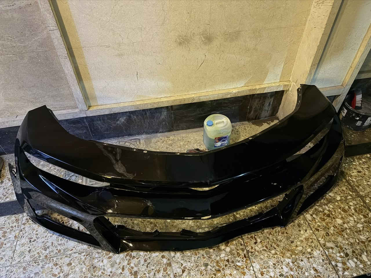 السلام عليكم 
للبيع نظيفة كلش وياها شباك اعلى ولحيه بس يرادلهم ترتيب بس بالنسبة للدعامية نظيفة حيل لا كسر ولا شي قيم واخذ عنواني بغداد الاعلام ***********
