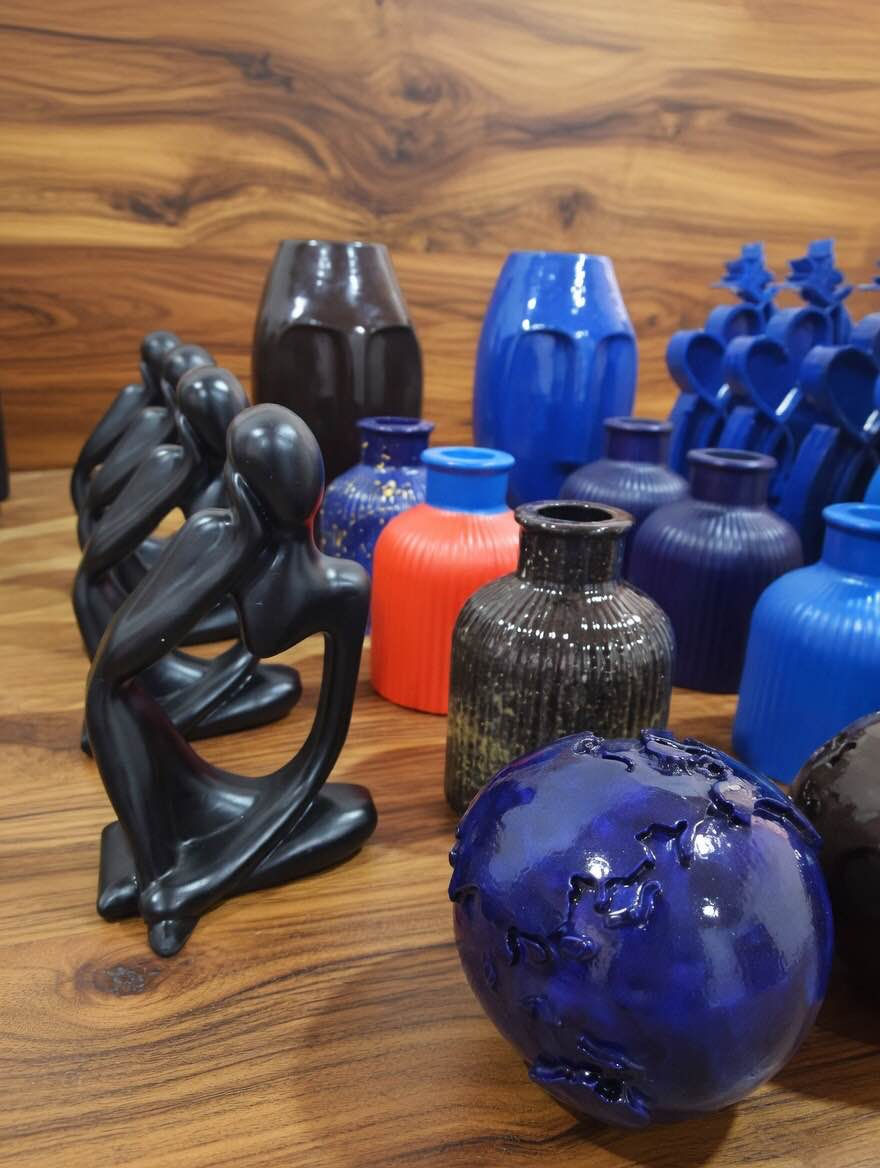 قيم واخذ

صندوق تحفيات مشكل بيه 50 قطعة 
مصنوعة من مادة الحجر 

( الجودة متوسطة )  

تفيد اصحاب المحلات الحاجة الف 

متوفر توصيل لجميع محافظات العراق ب 6 الاف 

قيم بسعر ممتاز واخذهم 

للطلب او الاستفسار راسل الصفحة موصل, نينوى


**إذا كنت صاحب هذا الإعلان وتريد حذفه لأي سبب، رجاءا أرسل رسالة إلى الدعم الفني**