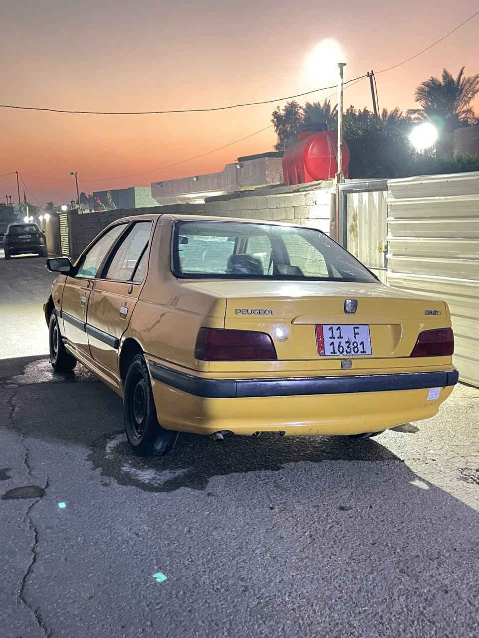 سلام عليكم مرخصة الأدمن بيجو بارص 2015 للبيع مكينه وكير جديد توني مجفتهن حداديه خير من الله زوج تأيرات أمامية باتري جديد صدر خلفي وامامي خير من الله السياره حلوه وبسمي تحويل ثاني يوم تاخذه گبل للشارع ضررها بنيد ودعاميه وچاملغ امامي أيسر فقط مكاني بغداد الشعله  ***********  $ 48 بيها مجال بسيط حق الجية
