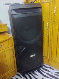 سماعه للبيع شحن كهرباء  1800واط صوت كلش عالي مال منسبات 250وبيها مجال ...