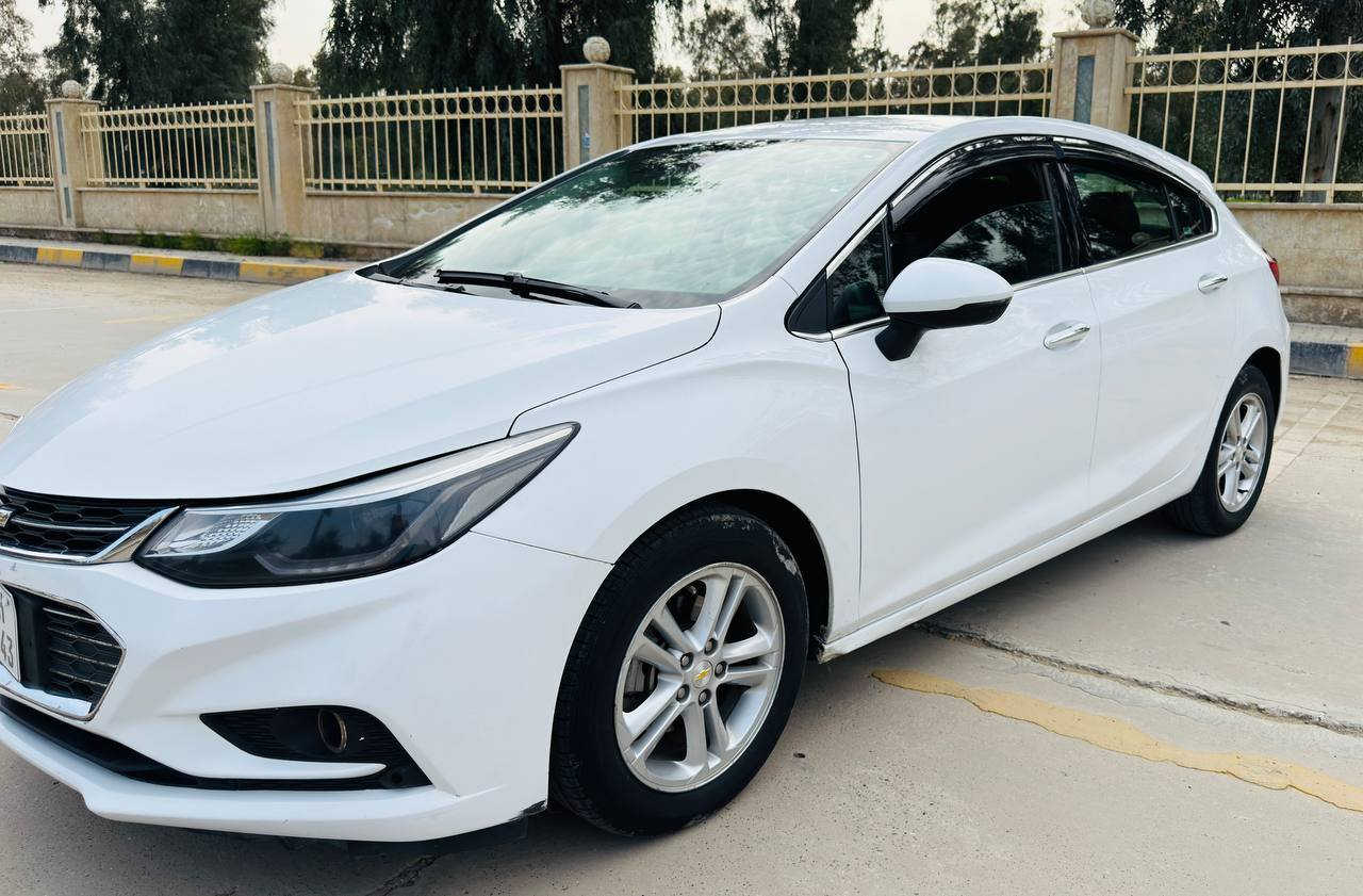 شوفرليت كروز 2018 بريمير
بدون حادث بدون ايرباك 
فقط سرقة بوند واربع تايرات 
مواصفات فول عدا فتحة سقف 
تشغيل عن بعد 
كشنات جلد داخل اسود بلكامل 
كشنات تدفية تبريد سترين تدفئة 
سيارة ماتصرف عليها دينار 
مسويلها ادامة كاملة 
حتى دهن الكير مبدلة جديد 
رقم اربيل جديد سنوية جديدة 
باسمي كابون بانزين بيها 
للبيع او معارضة حسب القناعة 
مكانها موصل الجانب الايمن 

السعر 98 وبيها مجال للطيبين 

***********

***********
