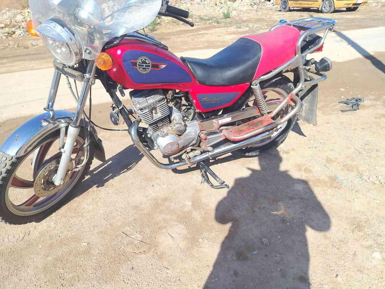 دراجة جونده للبيع موديل 16 السعر 500اوراق واسط قضاء الحي ***********
