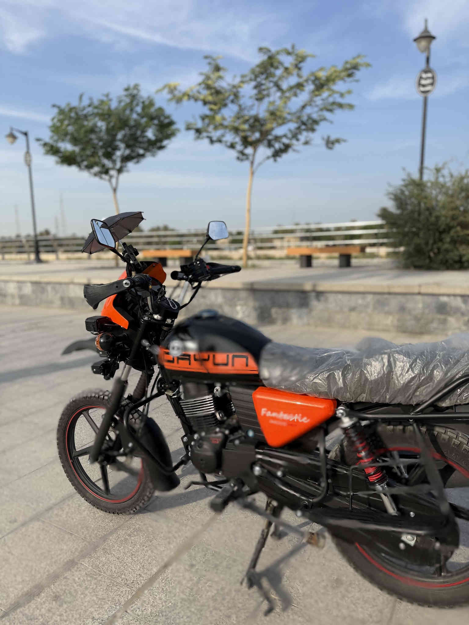 ***********
دايوان مكينه ٢٠٠
حجم ويل 18
رقم اربيل مميز وكيلها ابن جبرين
دراجه زيرو والله
٢.٤٥٠
