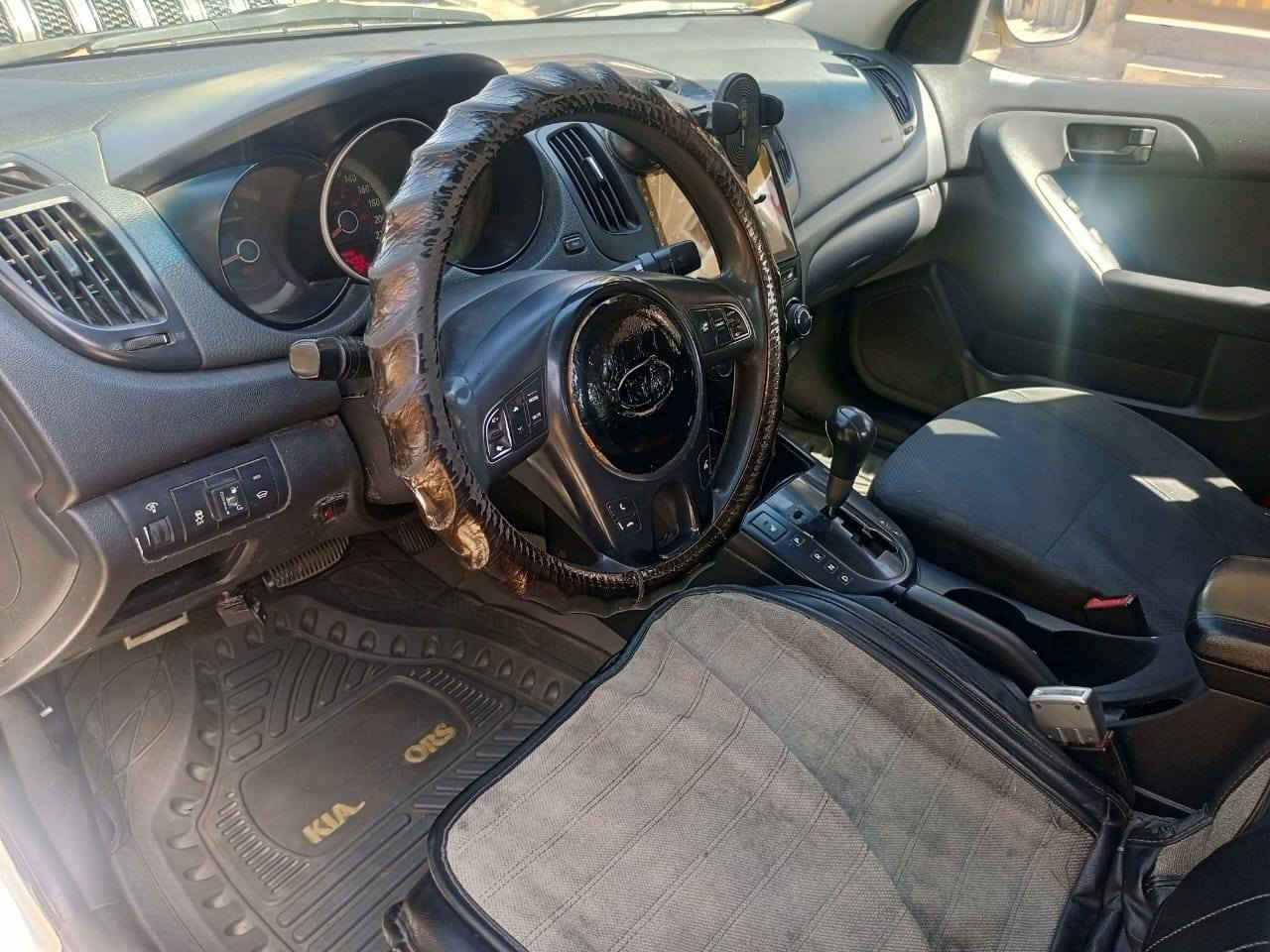 سلام عليكم كيا فورتي اجره وارد أمريكي ٢٠١٠ كامل مواصفات ماعدا البصمه باسم صاحب سياره تحويل ثاني يوم صدر نص عمر مكينه كير  كهربائيات مكفوله حادثها جاملخ امامي صفحه اليمين السعر ٨٥ وبيها مجال بسيط للشراي مكاني بغداد منطقه سويب للاستفسار الاتصال على رقم صاحب السياره اخوان مكلف بالنشر اخواني ***********
