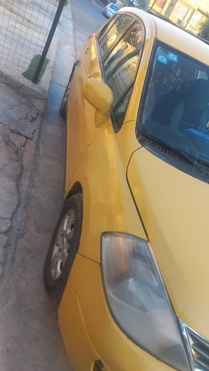 السلام عليكم للبيع  نيسان فيرسا ٢٠١٠ وارد  امريكي  يرادلهه بس تبريد السعر ٥٠ / ***********
