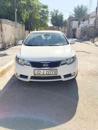 سيراتو 2012 خليجي صبغ نص بابين وقماره بيها صبغ شوي صدر امامي خلفي جديد...