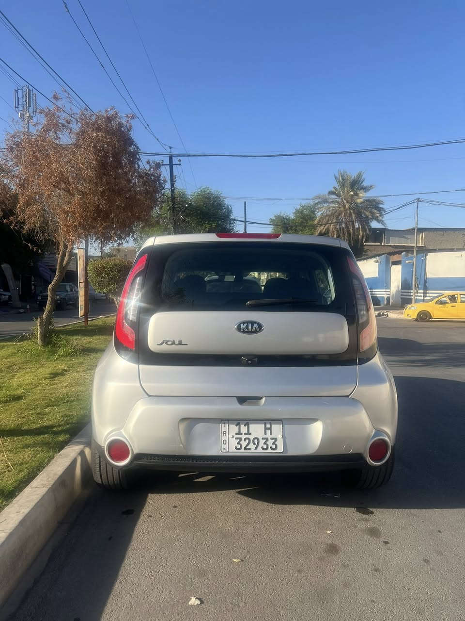 السلام عليكم..
كيا سول ٢٠١٦ وارد امريكي حادثها بأمريكا دعامية فقط وبالعراق بيها صبغ چاملغ وباب خلفي ،
ماشية تقريباً ٧٠ الف ميل ،هزة وسنوية جديدة ،
محرك ٢٠٠٠ فول مواصفات ١/١
بانوراما 
داخل جلد 
تدفئة وتبريد بالكشنات 
تدفئة ستيرن 
نظام تحديد مسار 
رادار امامي
تحكمات ستيرن 
نظام ترحيب 
اشارات بالمري
سستم سماعات بلادي وانارة بالسماعات تفاعلية وية الموسيقى
مكان السيارة بغداد الكرادة 
السعر ١٢٧ 
***********
