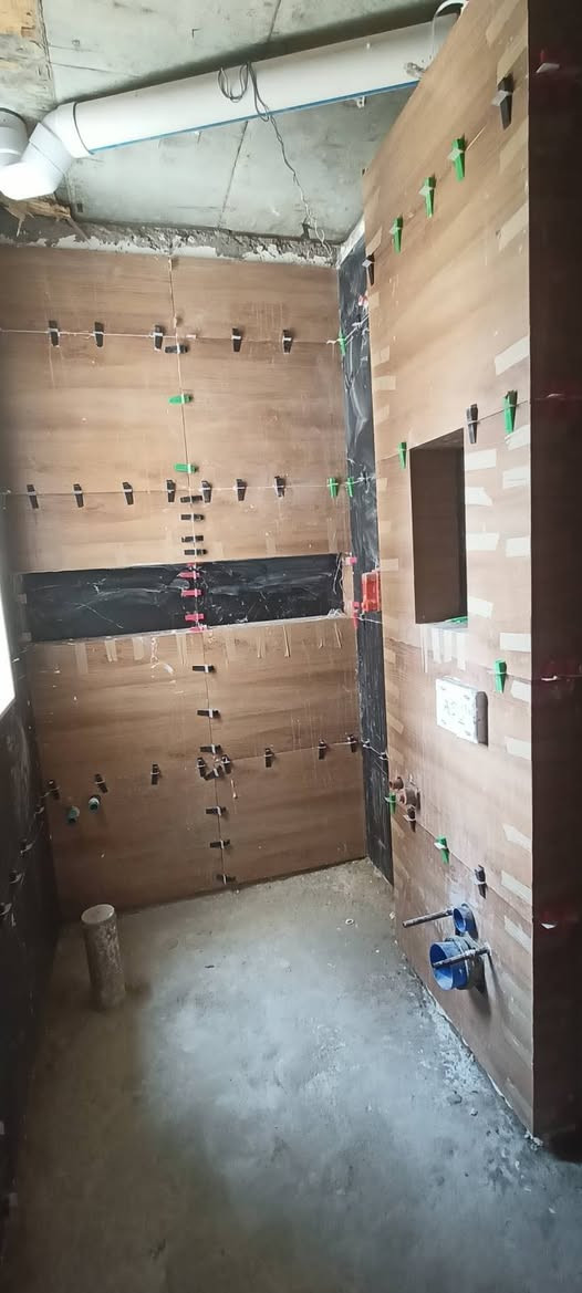 كادر بورسلين وتصفير من الموصل متواجدين في بغداد المبيت داخل الموقع واتس اب ***********
