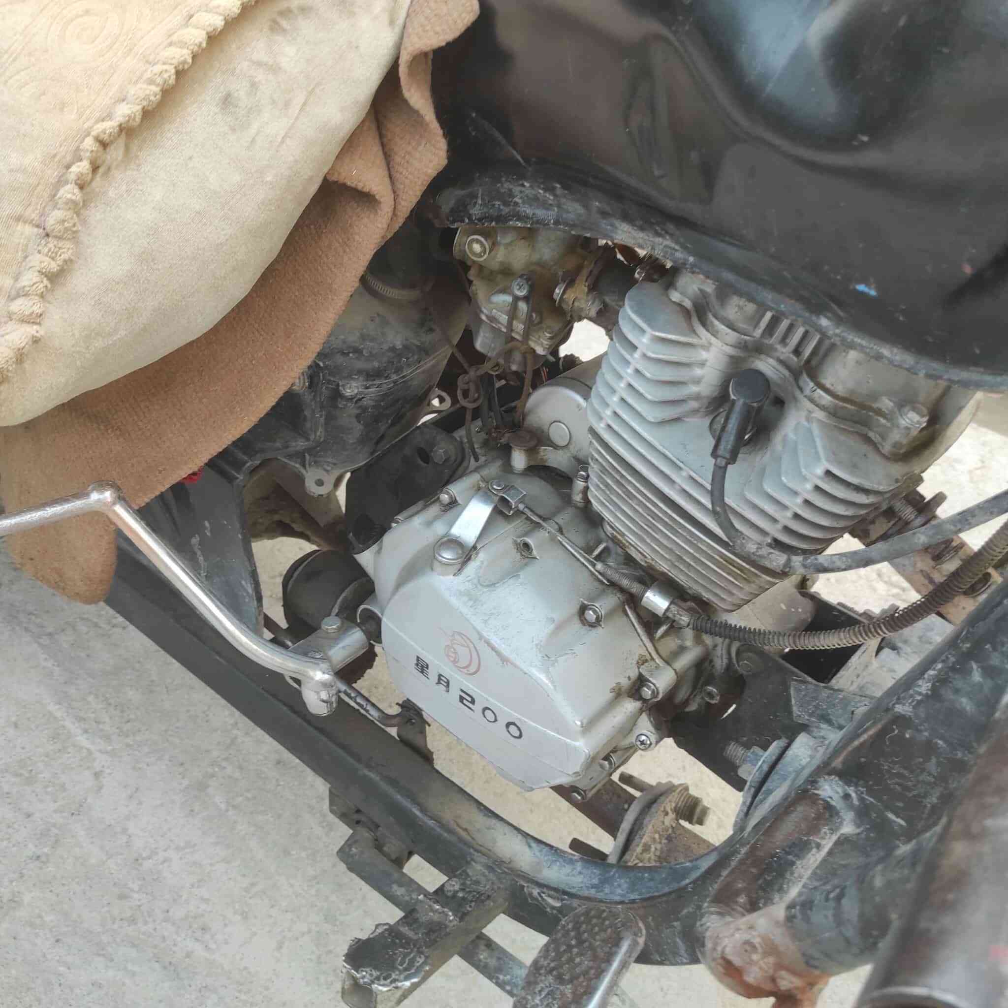 ئه م ماتؤره كه ريم  كابانه بؤ فرؤشتن و گؤرينه وه مه كينه 200 گيرو مه كينه و ئه كسلى به شه رت له سليمانيه 550 هه زار 
***********
***********
